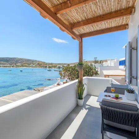 Michalakis Seaside Suites