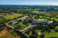 Colina Verde Resort - parking