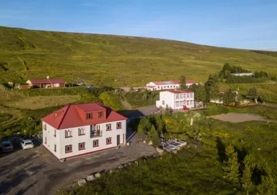 Guesthouse Storu-Laugar فنادق في 