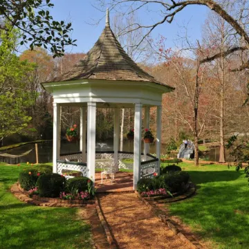 Monmouth Historic Inn