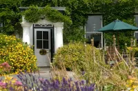 Cuffern Manor - Villas