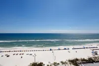 Regency Towers by Panhandle Getaways Hotel di Lower Grand Lagoon