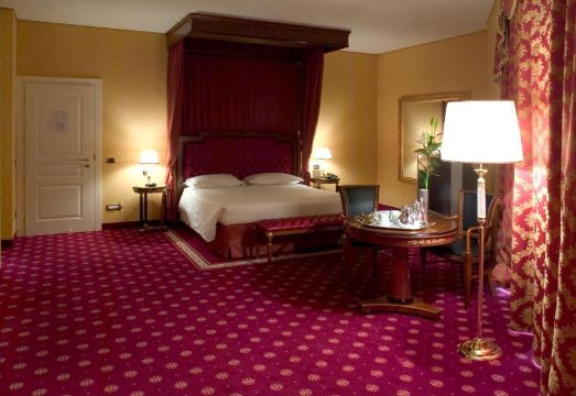 호텔 맥심 페스치에라 보로메오 객실