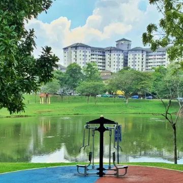 Maya Homestay Putrajaya Отели рядом с достопримечательностью «Seri Wawasan Bridge»