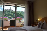 Flair Hotel am Rosenhügel - Garni Hotels near Pfarrkirche St. Remaclus