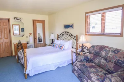 Sea Treasures Inn