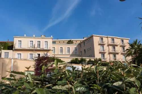 Résidence Hôtelière Beau Rivage Bandol Hotels in Saint-Cyr-sur-Mer