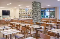 Palm Beach Hotel - Adults Only - พร้อมอาหารเช้า