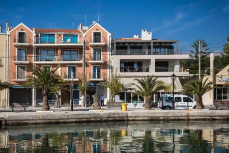 Argostoli Marina Suites Отели в г. Кефалиния