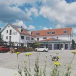 Hotel Bavaria Hotel di Mengkofen