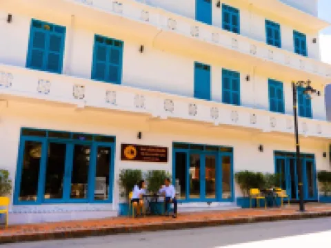 Villa Merry Lao Ban Aphay Hotels near Sisavangvong Road