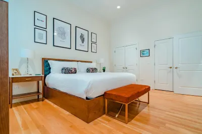 The Guesthouse Hotel Hotel in zona Loyola University Chicago