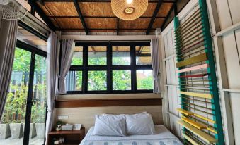 Baan Mai Kradan Hostel Chiang Rai