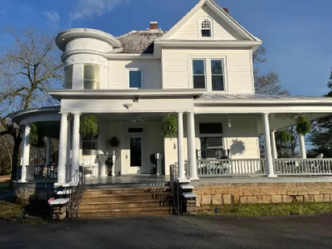 Enloe House Hotel a 