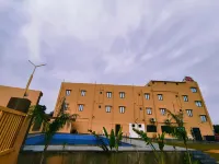 Hotel Rahi Inn - Pools