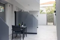 ARA Luxury Suites