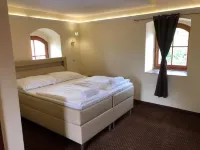 Villa Oliver Abádszalók - Pools
