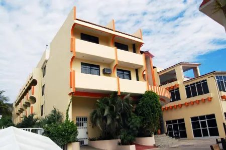 Surf Olas Altas Отели в г. Брисас де Сикатела