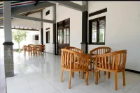 Villetta House Syariah Hotels in Dawe