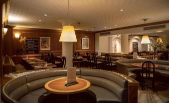 Castelnou Aparthotel