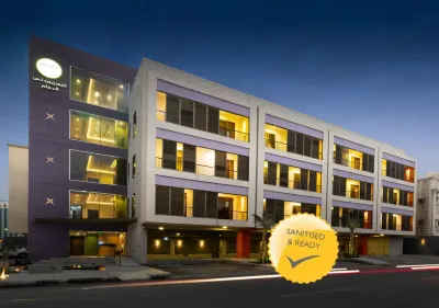 تايم الدمام ريزدنس Hotels near مركز طابا التجاري