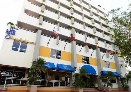 Hotel Plaza San Martin Отели в г. Тегусигальпа