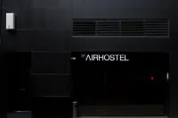 Airhostel Barcelona Airport 24h Hotels in der Nähe von Mar Endins Cocktails Club & Karaoke