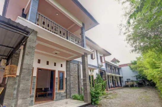 Cozzy Residence Wisma CK Kebumen Hotels near Alun - Alun Pancasila Kebumen