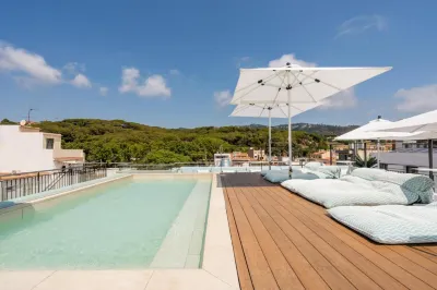 Neptuno Apartments Отели рядом с достопримечательностью «Refugio Antiaereo Parque Dalmau»
