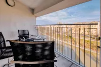 Urban Island I Riverside Apartments