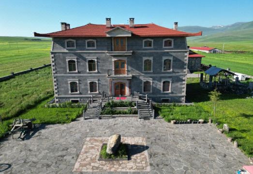 1. 레이크 츨드르 ..