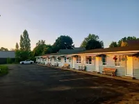 Stop 21 Motel Hotels in Port Elgin