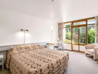 โรงแรม แองกัส โรงแรมในโลเวอร์ฮัตต์