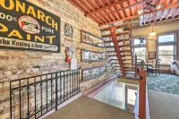 Saugatuck Retreat in Historic Downtown! - parking