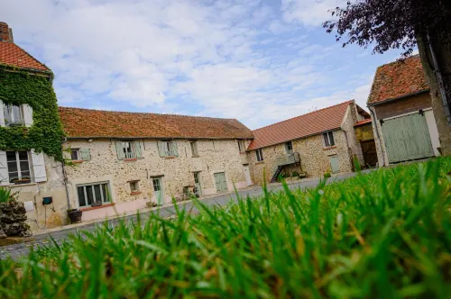 Maison d'Hôtes Ferme d'Issonges B&B