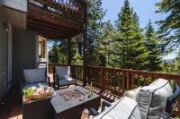 Sparrow by AvantStay Modern Mountain Retreat w Hot Tub Pool Table Games