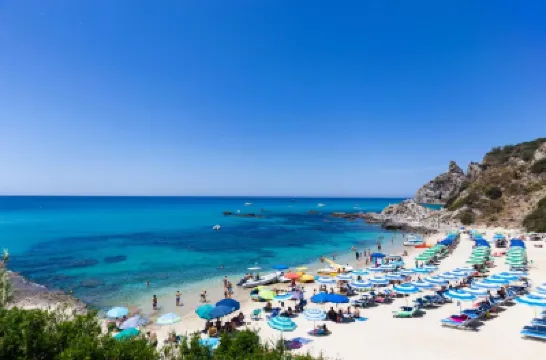 โรงแรมกาลาบรีเซลลา โรงแรมใน