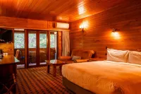 Powderhorn Chateau Hotels in 