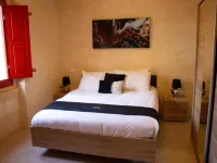 Kenn - 4 bedrooms (sleeps 8+2 kids) Gharb village Hotels in Gharb