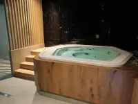Ambasador Premium - Hot Tub