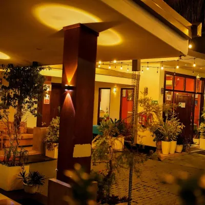 Diva Villa Airport Transit Hotel Hotels near Miracle Dome