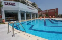Petra Hotel - Pool