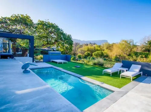 Badgemore Villa Guesthouse Hotels in Constantia