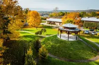 Dwór w Tomaszowicach Hotels in krakowski