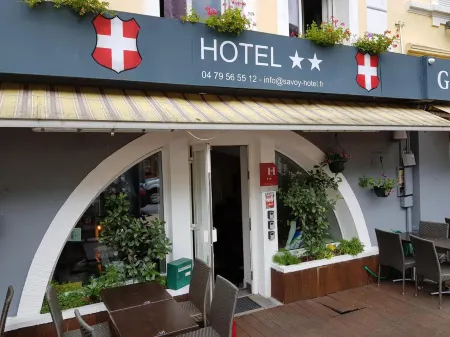 Savoy Hotel & Restaurant Отели в г. Сен-Жульен-Мон-Дени