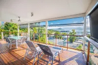 Airlie Apartments
