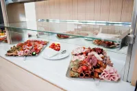 Hotel Leon & Spa - 朝食