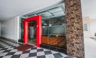 RedDoorz Plus Near Universitas Negeri Makassar