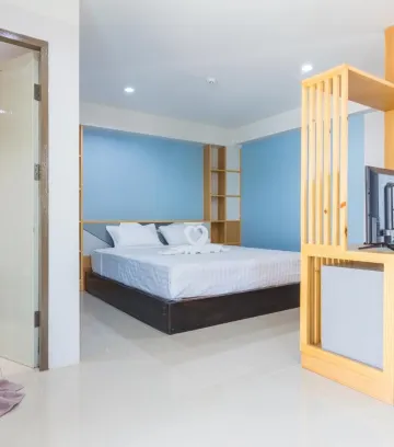 ห้องดีลักซ์ เตียงใหญ่ 1 เตียง