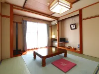 Ikemoto Hotels near Oborozukiyo no Yakata Hanzan Bunko